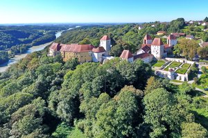 Schloss Neuburg im Landkreis Passau