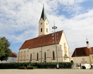Pfarrkirche Mariä Himmelfahrt Karpfham - Bad Griesbach