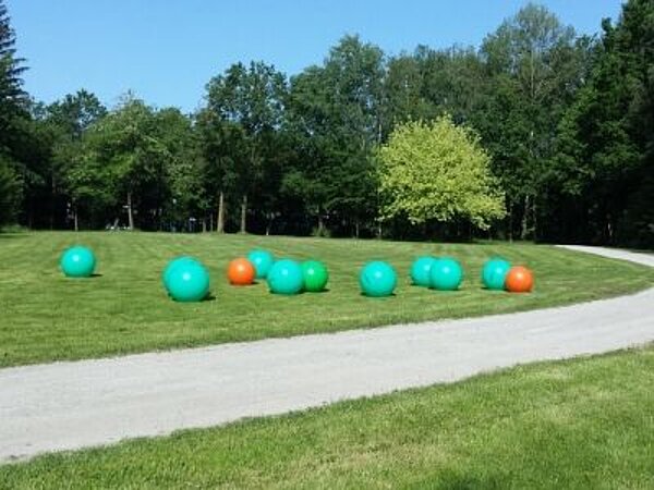 Pezzi Ball Übungen im Kurpark Bad Griesbach-Therme