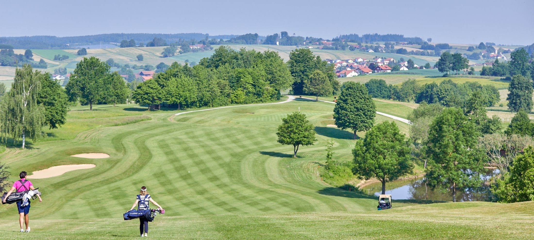 Golfer auf dem Golfplatz Brunnwies - Golfresort Bad Griesbach
